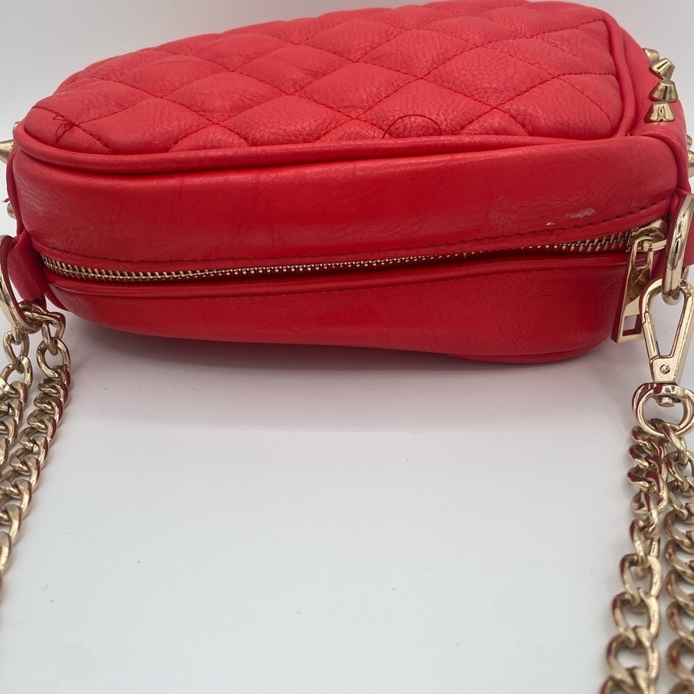 MMS Red Quilted purse with Gold Chain and studs - Picture 8 of 13